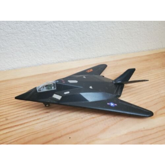 VTG 1990s Diecast USAF Model Stealth Fighter Jet Airplane Toy Black - Picture 1 of 7